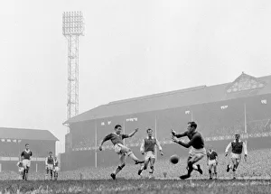 English League Division One match April 1959 Everton 4 v Arsenal 1 at Goodison Park