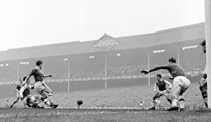 English League Division One match April 1959 Everton 4 v Arsenal 1 at Goodison Park