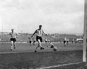 English League Division One match at Bramall Lane Sheffield United 2 v Sheffield