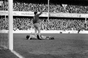 English League Division One match at The Dell Southampton 1 v West Ham United 1