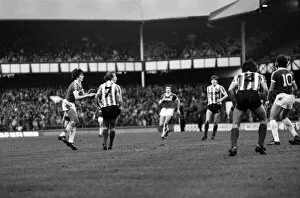 Images Dated 13th February 1982: English League Division One match at Goodison Park. Everton 0 v Stoke City 0