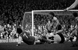 English League Division One match at Highbury. Arsenal 1 v Crystal Palace 1