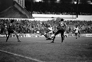 00211 Prints: English League Division Two match. Leeds United 1 v Charlton Athletic 2