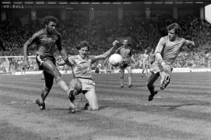 00210 Prints: English League Division One match. Manchester City 0 v Luton Town 1. May 1983 MF11-29-100