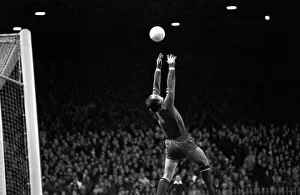 00214 Prints: English League Division One match. Manchester City 2 v Sunderland 3