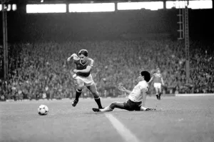 00256 Prints: English League Division One match. Manchester United 1 v Tottenham Hotspur 0