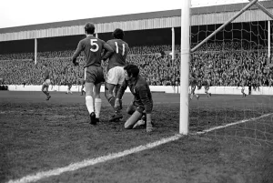 English League Division One match Nottingham Forest 1 v Chelsea 1