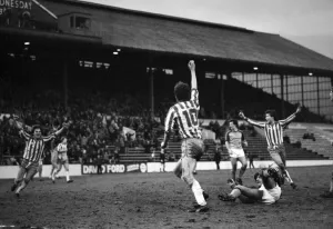 English League Division Two match. Sheffield Wednesday 3 v Luton Town 3