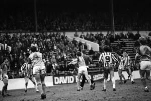 English League Division Two match. Sheffield Wednesday 3 v Luton Town 3