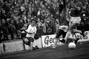 English League Division One match. Tottenham Hotspur 1 v West Bromwich Albion 2
