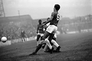 English League Division One match. Tottenham Hotspur 1 v West Bromwich Albion 2