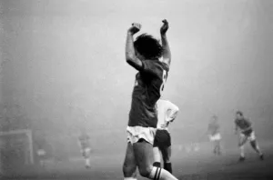 English League Division One match. Tottenham Hotspur 1 v West Bromwich Albion 2