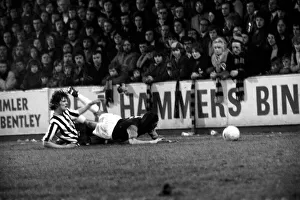 00251 Prints: English League Division One match at Upton Park West Ham United 0 v Newcastle 1
