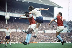 Images Dated 23rd September 1972: English League Division One match at White Hart Lane. Tottenham Hotspur 1 v West
