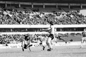 English League Division One match. Wolverhampton Wanderers 0 v Everton 3