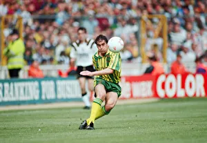 00428 Prints: English League Division Two Play Off Final at Wembley Stadium