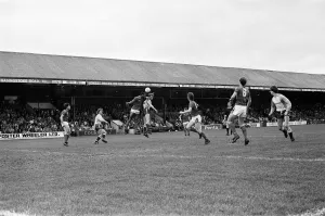00935 Prints: English League Division Two Reading 2 -2 Portsmouth match held at Elm Park