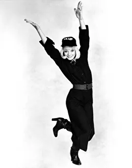 Entertainment: Dancing: Dicso. A New dance craze in America - The Swat