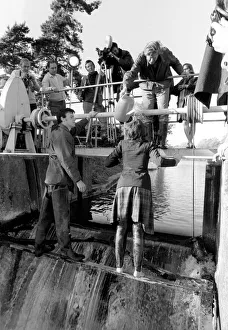 Swimming Prints: Entertainment: Television Programmes: Filming the Man Hunt