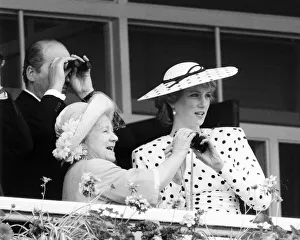Epsom Derby, 4th June 1986. Queen Elizabeth the Queen Mother & Princess Diana