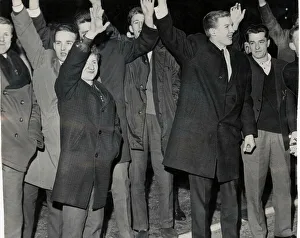 01150 Prints: EQI Celtic players wave 6th march 1964 to fans after returning to CELTIC PARK after they