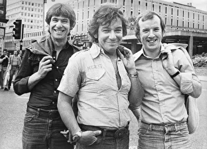 Eric Burdon flanked by Hylton Valentine (left) and John Steel
