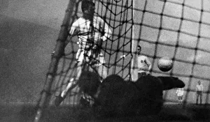 01096 Prints: European Cup First Round Second Leg match at Old Trafford
