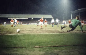 00464 Prints: European Cup Quarter Final First Leg match at the City Ground
