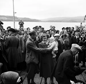 Evacuation of Island of Soay. Some of the 27 people of Soay Island banded together for