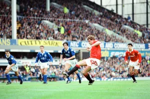 00443 Prints: Everton 0-2 Manchester United, league match at Goodison Park