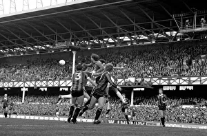 Everton 0 v Manchester City 1. Division 1 Football October 1981 MF04-11-010