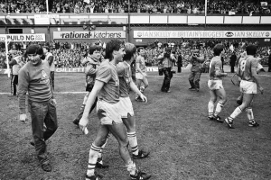 01045 Prints: Everton clinched the league title for the eighth time in their history with a 2-0 win