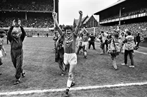 Everton clinched the league title for the eighth time in their history with a 2-0 win