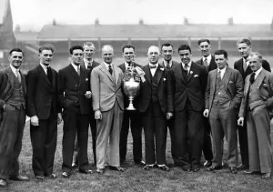 00689 Prints: Everton football team that won the 1927 -28 football league championship pose with