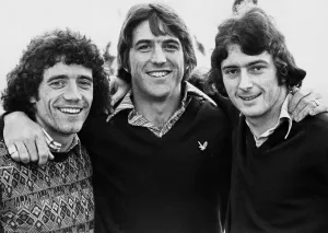 Teammates Prints: Everton footballer Bob Latchford poses with his England teammates Kevin Keegan