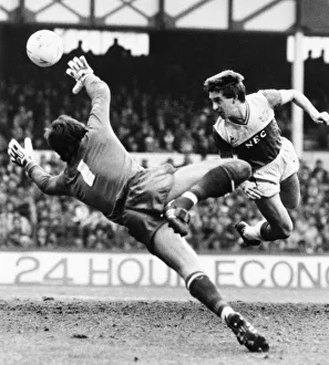 Everton footballer Kevin Sheedy on the ball during the English League Division One match