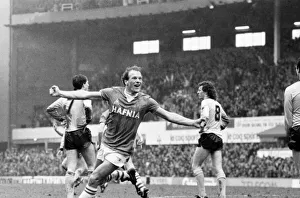 Everton v. Arsenal. March 1985 MF20-13-038 The final score was a two nil victory to