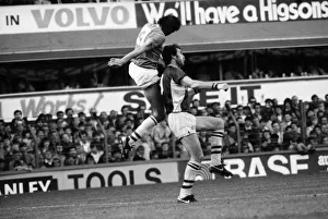 00235 Prints: Everton v. Aston Villa. October 1984 MF18-01-008 The final score was a two one