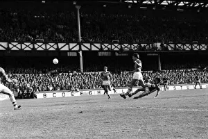 Everton v. Aston Villa. October 1984 MF18-01-036 The final score was a two one victory