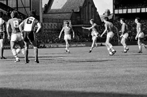 Images Dated 8th September 1984: Everton v. Southampton. 22nd September 1984 Action from the one two draw between