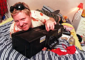Amca Gash Prints: Ewan MacLeod New DJ for Beat 106 FM November 1999 in Glasgow having a hard time getting