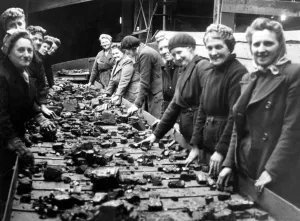 These experienced women workers at the cleaning screens of Allerdale Pit, Great Clifton