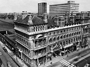 Exterior view of Snow Hill Railway station in Birmingham after its closure in 1967