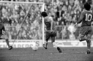Images Dated 13th February 1982: F. A Cup Football. Chelsea 2 v. Liverpool 0 February 1982 LF08-29-032