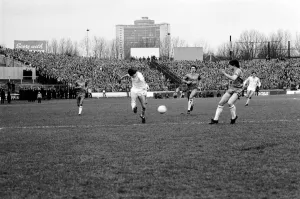 F. A Cup Football. Chelsea 2 v. Tottenham Hotspurs 3. F. A. Cup March 1982 LF08-16-206