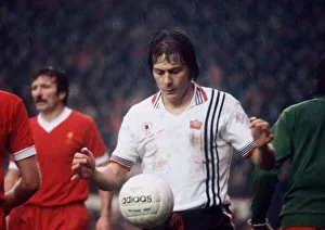 F A Cup Prints: FA Charity Shield August 1977 football Liverpool v Manchester United