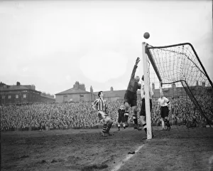 00226 Prints: FA Cup Fourth Round tie between Gateshead and West Bromwich Albion at St James Park