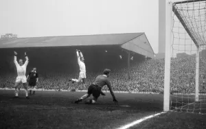 FA Cup Quarter Final at Old Trafford February 1964 Manchester United 3 v Sunderland