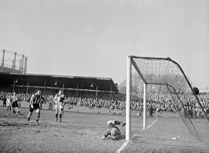 FA Cup Quarter Final Replay match at Eastville Stadium. Bristol Rovers 1 v
