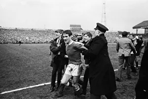 00937 Prints: FA Cup Semi Final match at Burnden Park, Bolton. Everton 1 v Manchester United 0